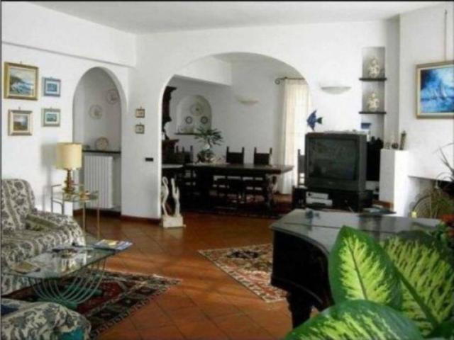 Villa in vendita a Celle Ligure SV