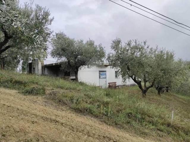 Villa in vendita a Cellino Attanasio TE