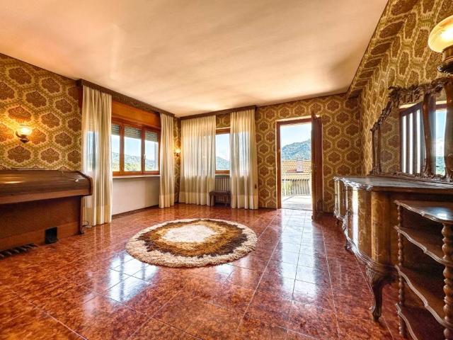 Villa in vendita a Cellio con Breia VC