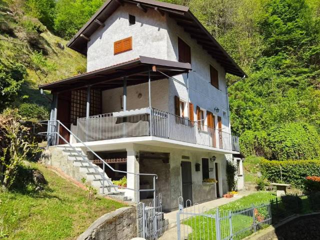 Villa in vendita a Cellio con Breia VC