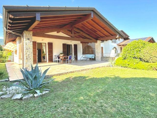 Villa in vendita a Cenate Sotto BG