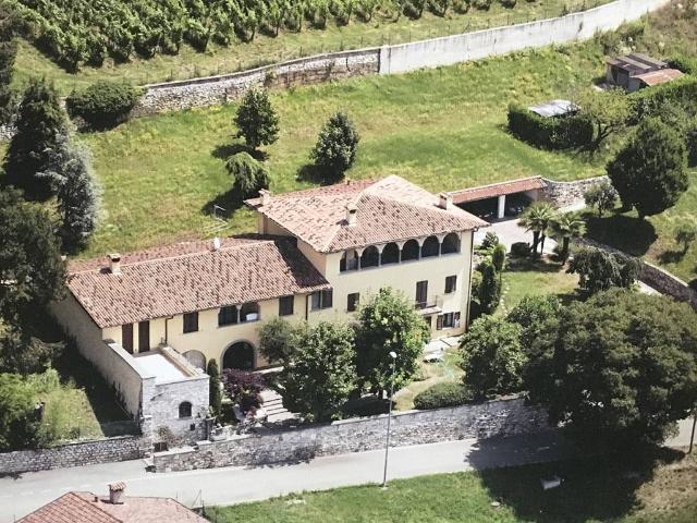 Villa in vendita a Cenate Sotto BG