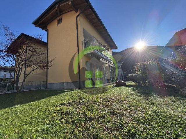Villa in vendita a Cene BG