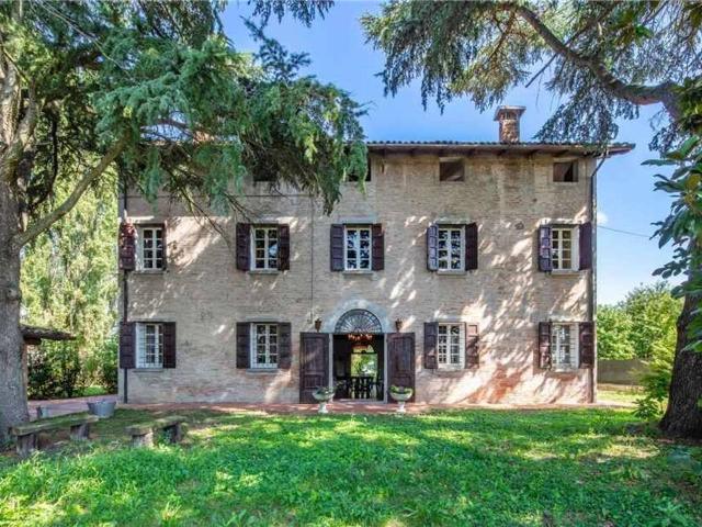 Villa in vendita a Cento