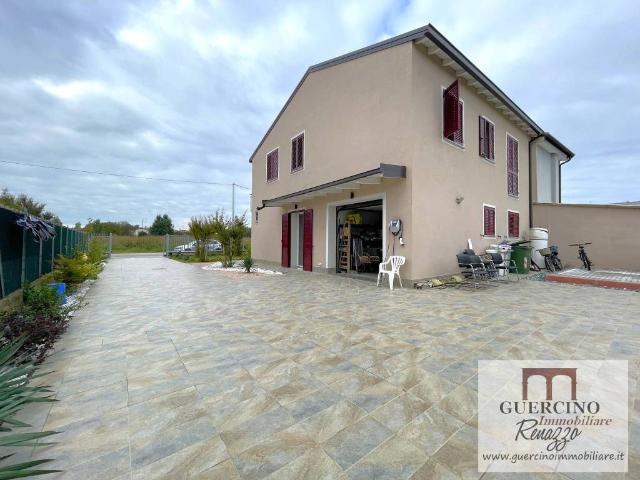 Villa in vendita a Cento FE