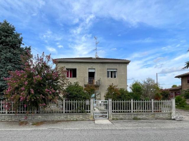 Villa in vendita a Cento FE