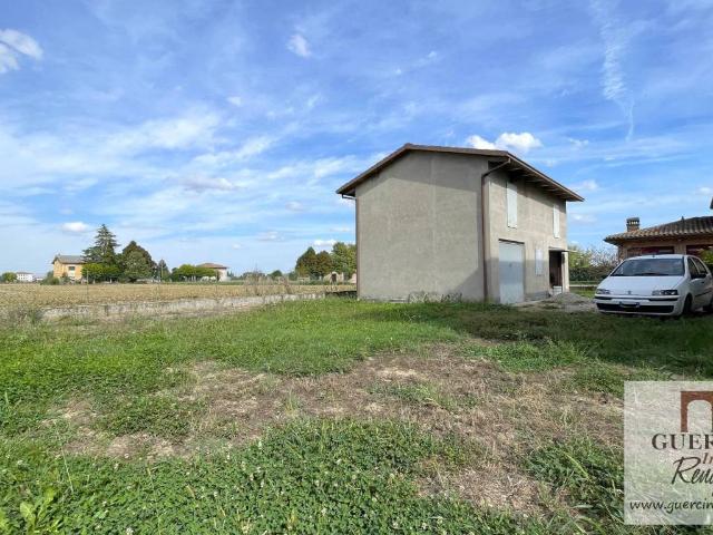 Villa in vendita a Cento FE