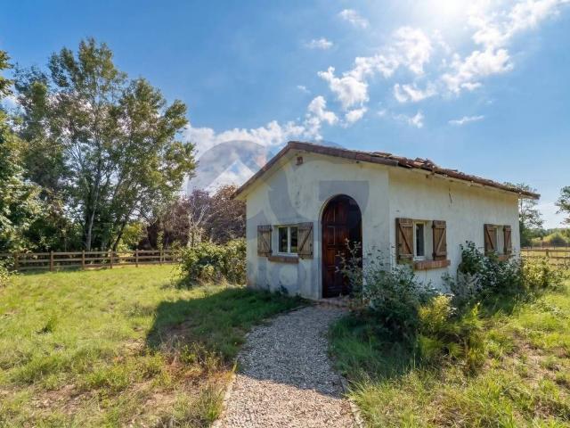 Villa in vendita a Cento FE