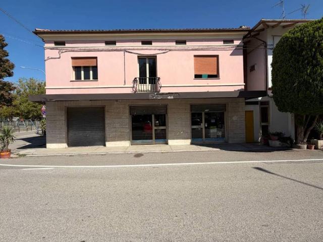 Villa in vendita a Cento FE