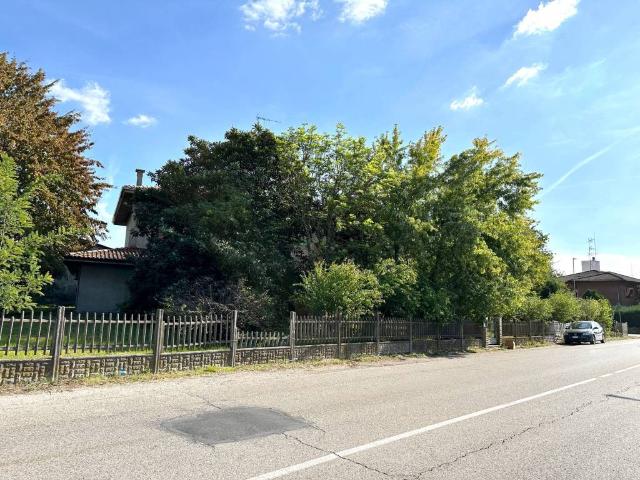 Villa in vendita a Cento FE