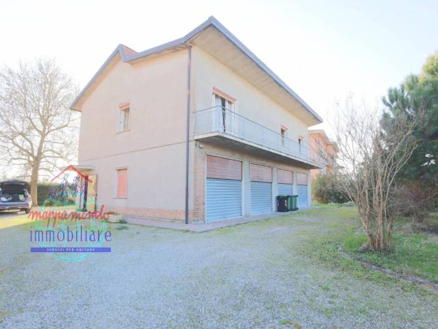 Villa in vendita a Cento FE