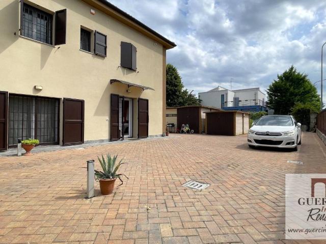 Villa in vendita a Cento FE
