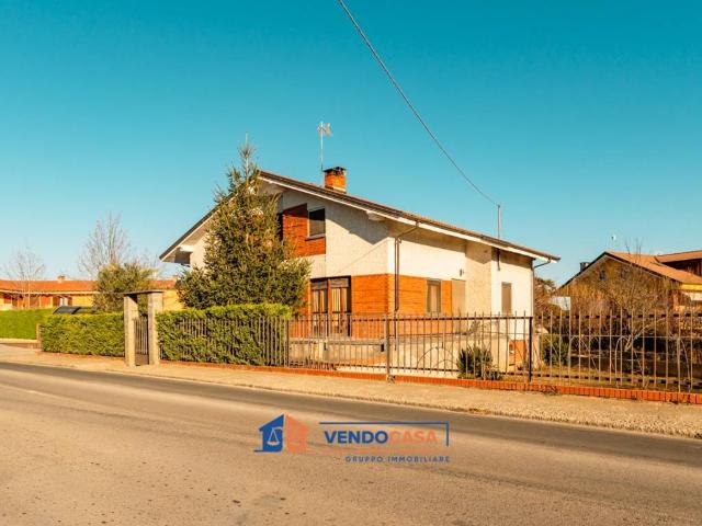 Villa in vendita a Centallo CN