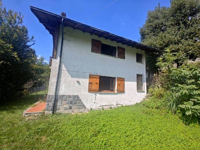 Villa in vendita a Centro Valle Intelvi CO