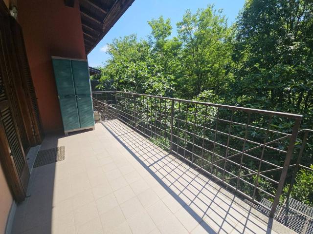Villa in vendita a Centro Valle Intelvi CO