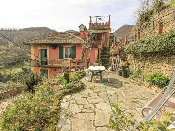 Villa in vendita a Ceranesi GE