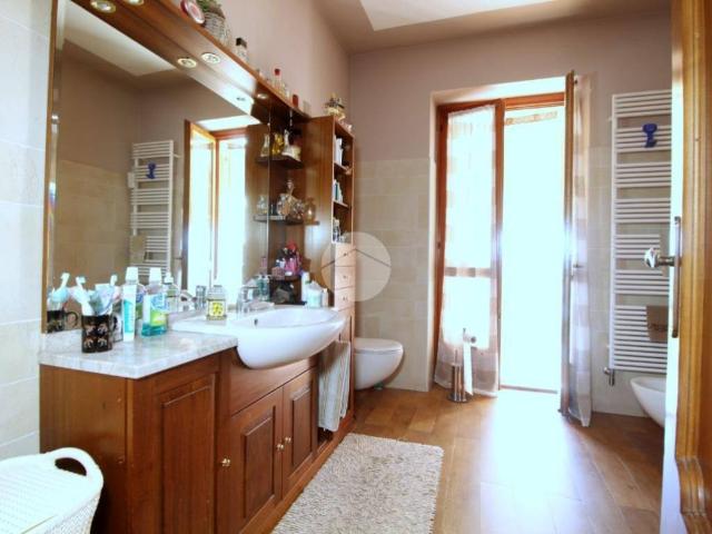 Villa in vendita a Ceresole Alba CN