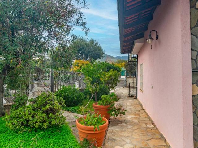 Villa in vendita a Ceriale SV
