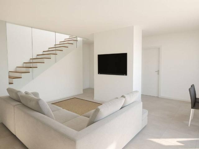 Villa in vendita a Ceriano Laghetto MB