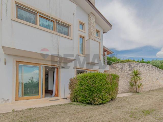 Villa in vendita a Cerisano CS