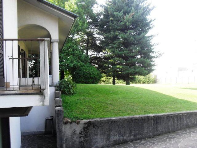 Villa in vendita a Cermenate CO