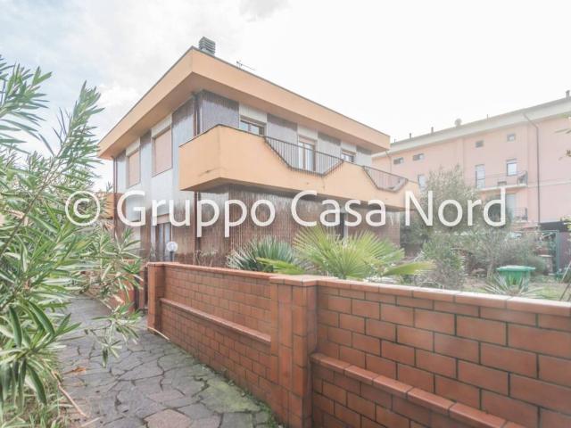 Villa in vendita a Cernusco sul Naviglio MI