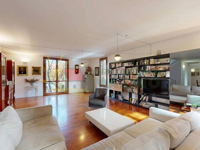 Villa in vendita a Cernusco sul Naviglio MI
