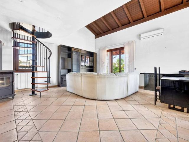 Villa in vendita a Cerro Maggiore MI