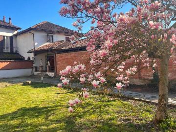 Villa in vendita a Cerro Tanaro AT