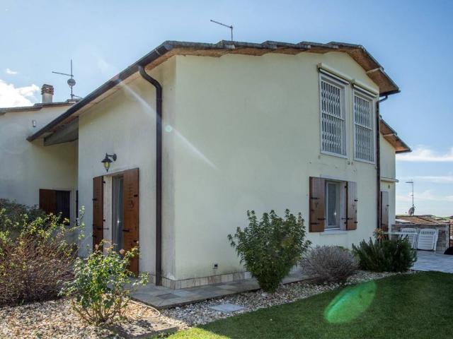 Villa in vendita a Cerro Veronese VR