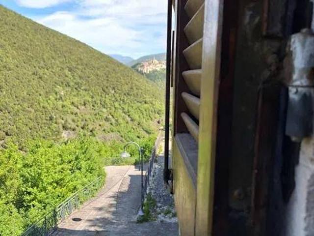 Villa in vendita a Cerreto di Spoleto PG