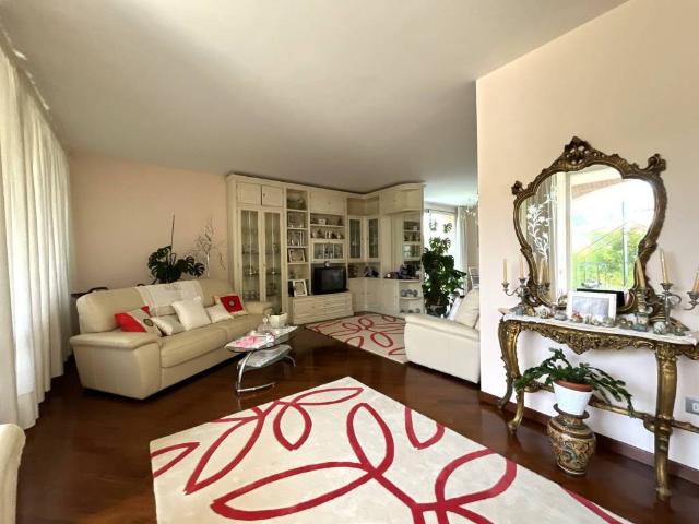 Villa in vendita a Cerreto Guidi FI