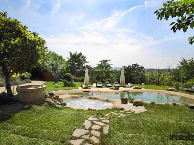 Villa in vendita a Certaldo FI