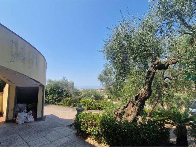 Villa in vendita a Cervo IM