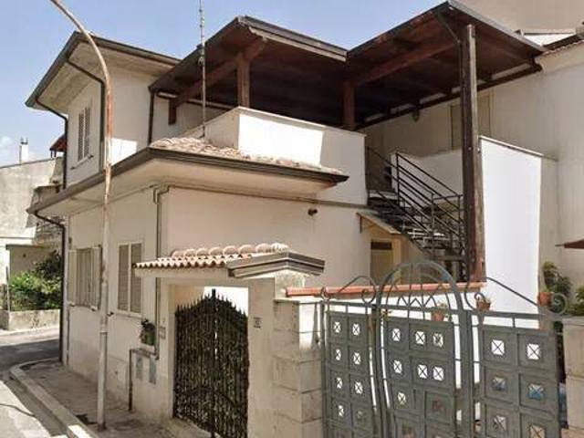 Villa in vendita a Cervaro FR