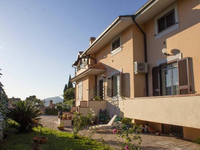 Villa in vendita a Cervaro FR