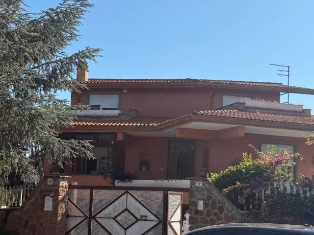 Villa in vendita a Cerveteri RM