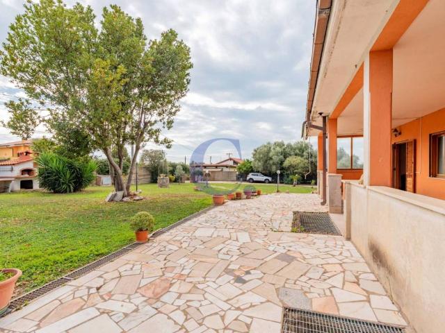 Villa in vendita a Cerveteri RM