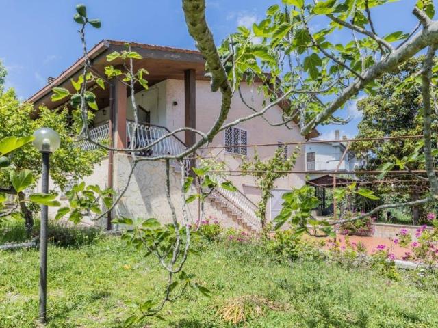 Villa in vendita a Cerveteri RM