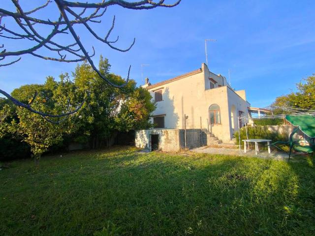 Villa in vendita a Cerveteri RM