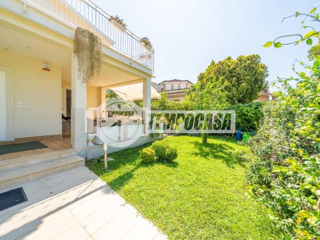 Villa in vendita a Cerveteri RM