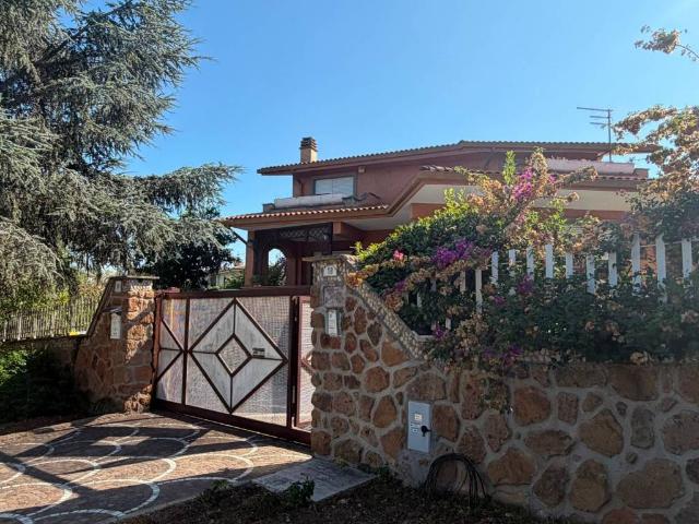 Villa in vendita a Cerveteri RM