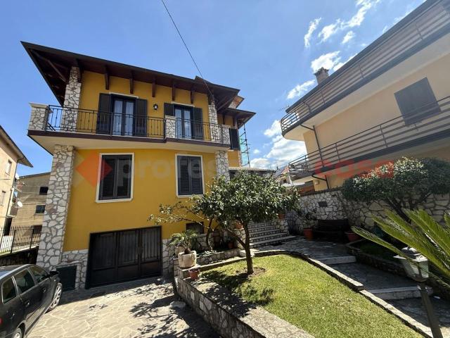 Villa in vendita a Cervinara