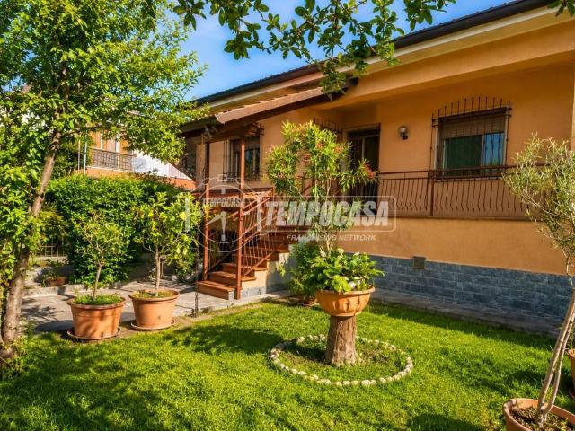 Villa in vendita a Cesano Maderno MB