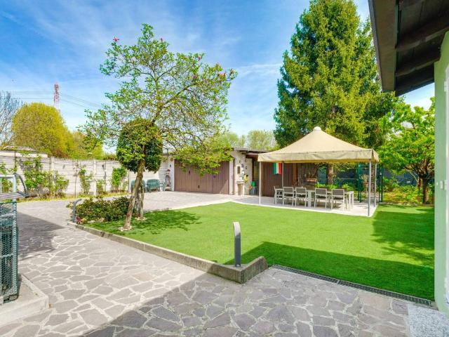 Villa in vendita a Cesano Maderno MB