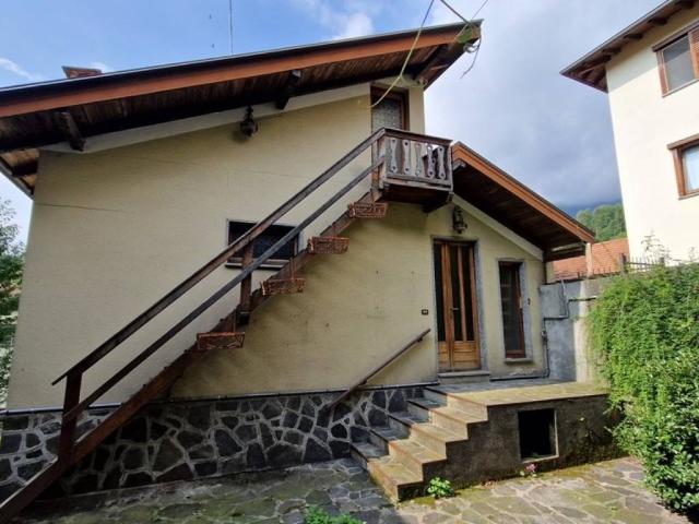 Villa in vendita a Cesara VB