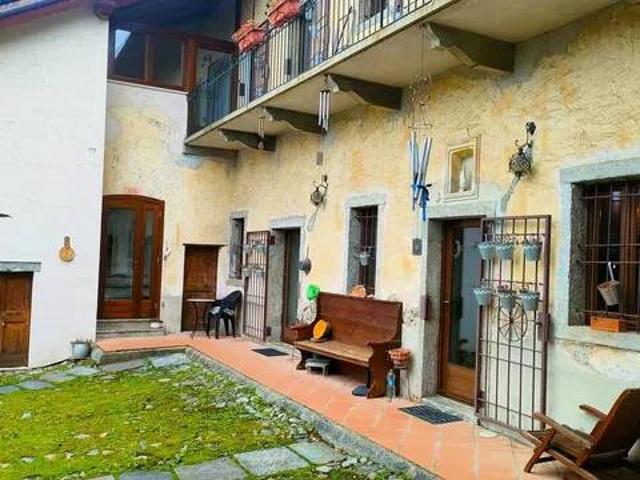 Villa in vendita a Cesara VB