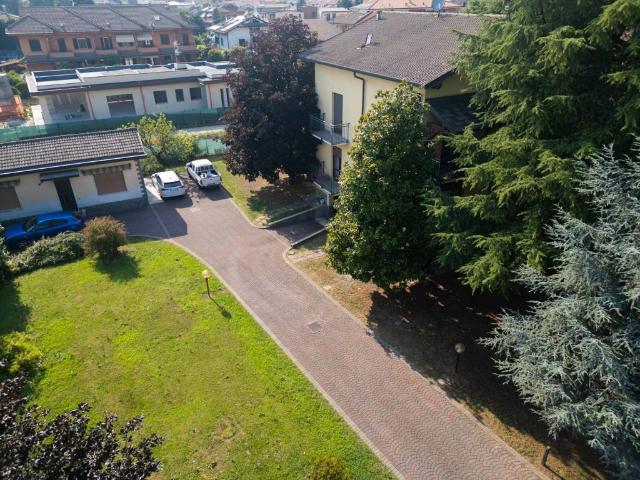 Villa in vendita a Cesate MI