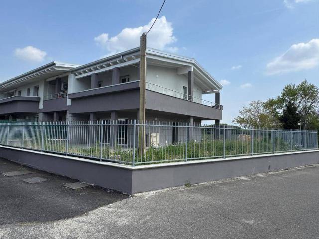 Villa in vendita a Cesate MI