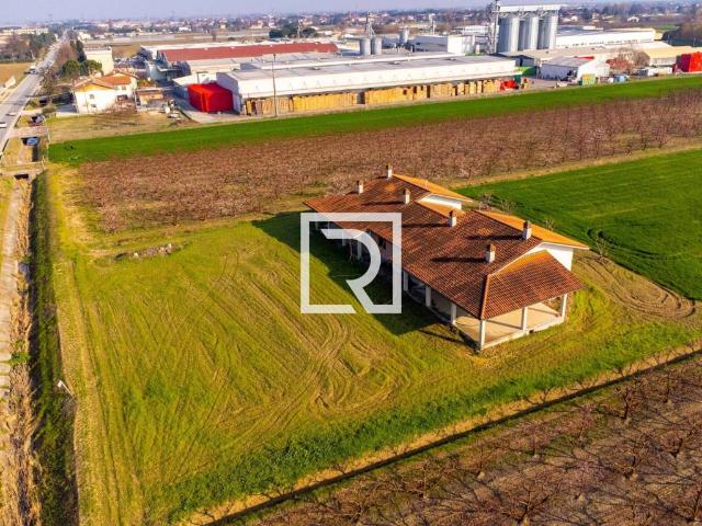 Villa in vendita a Cesena FC